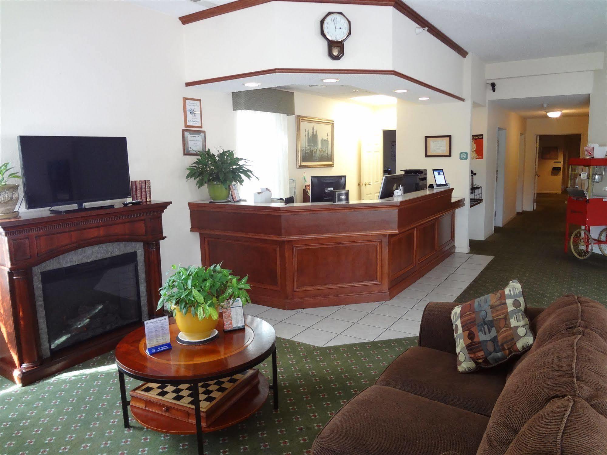Voyager Inn Saint Ignace Dış mekan fotoğraf