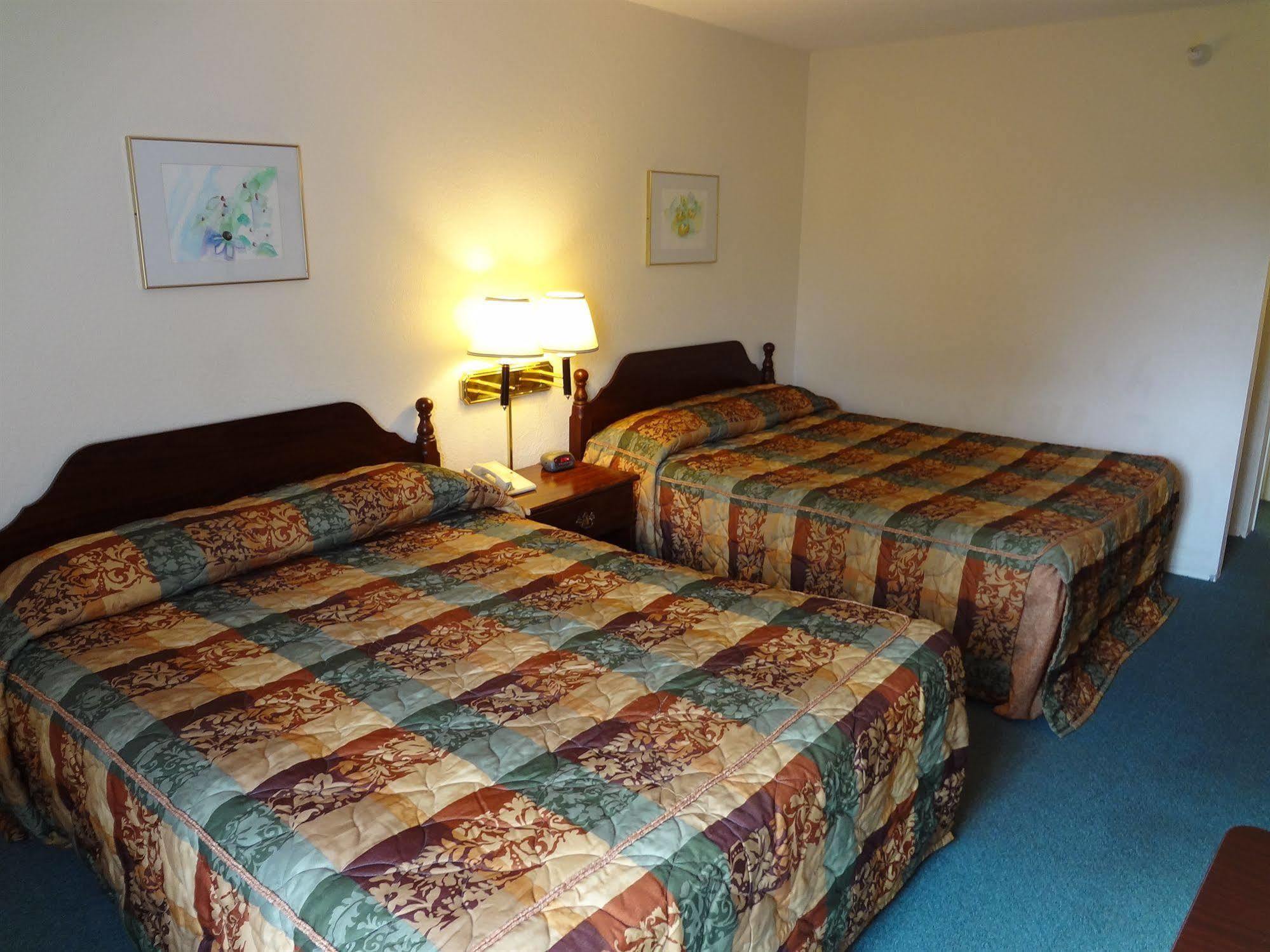 Voyager Inn Saint Ignace Dış mekan fotoğraf