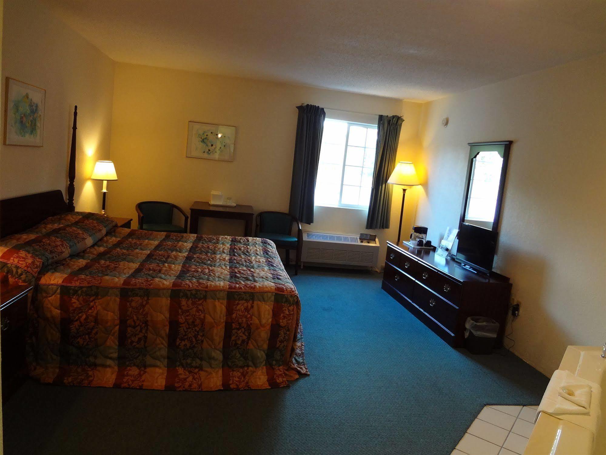 Voyager Inn Saint Ignace Dış mekan fotoğraf