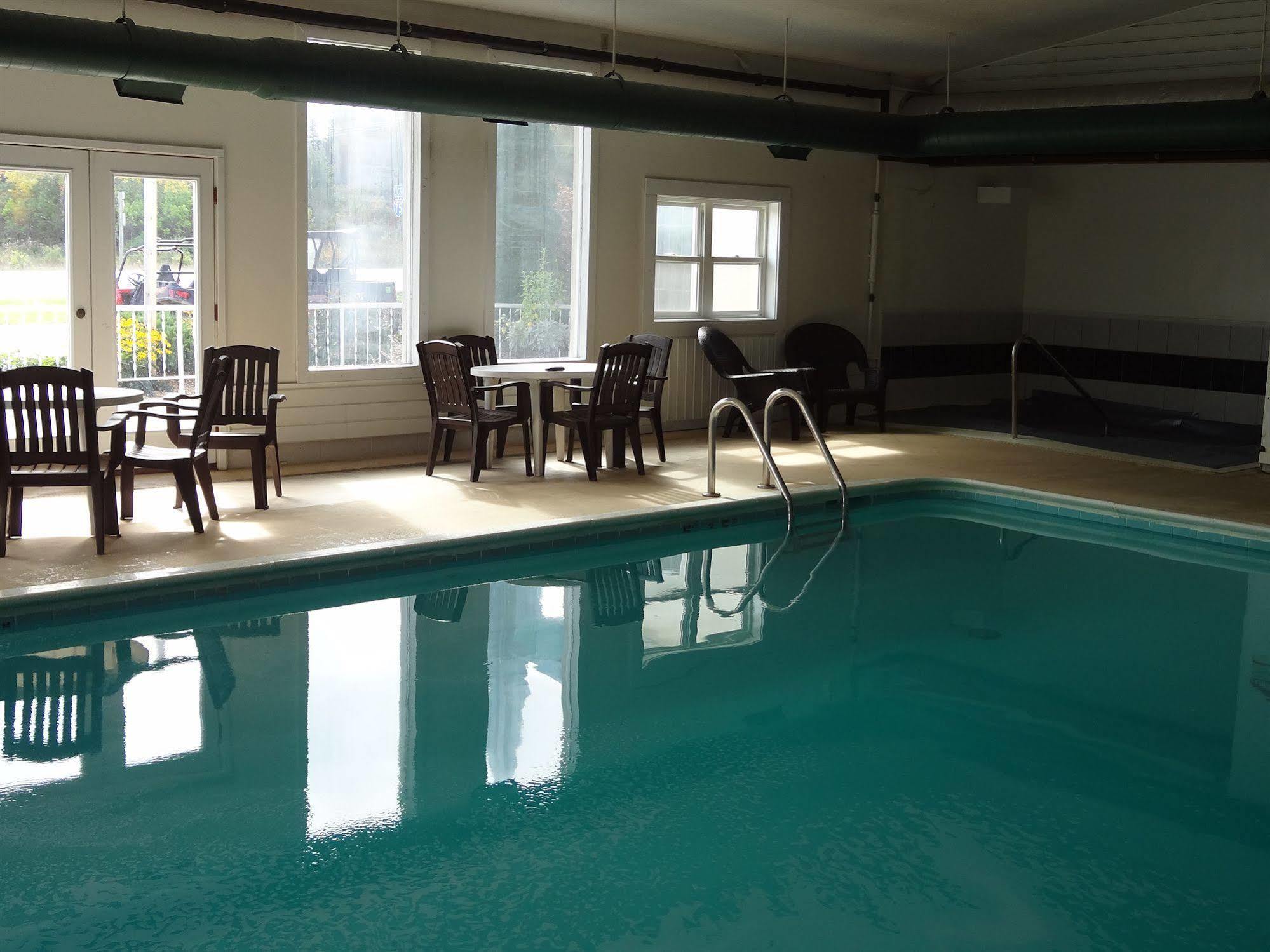 Voyager Inn Saint Ignace Dış mekan fotoğraf